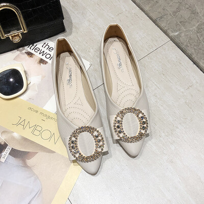 Korean version fashion 100 sharp shallow mouth single shoes summer students water drill round buckle flat bottom bean shoes ladle
Korean version fashion 100 sharp shallow mouth single shoes summer students water drill round buckle flat bottom bean shoes ladle