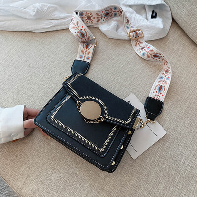 Ins popular slung womens bag 2019 new bag Korean version of Joker matte small square bag fashion broadband shoulder bag 
Ins popular slung womens bag 2019 new bag Korean version of Joker matte small square bag fashion broadband shoulder bag