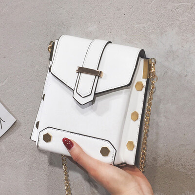 Baofu 2019 new fashion feel foreign air mobile phone bag network celebrity bag 100 lap chain single shoulder oblique satchel bag
Baofu 2019 new fashion feel foreign air mobile phone bag network celebrity bag 100 lap chain single shoulder oblique satchel bag