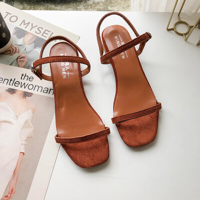 Sandals Pingdi Xia 2019 new Korean version of the small fresh thick heel square head 100 fairy buckle Roman shoes
Sandals Pingdi Xia 2019 new Korean version of the small fresh thick heel square head 100 fairy buckle Roman shoes