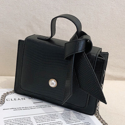 On the new foreign style womens bag 2019 new tide Korean version of Joker Messenger bag fashion chain shoulder bag
On the new foreign style womens bag 2019 new tide Korean version of Joker Messenger bag fashion chain shoulder bag