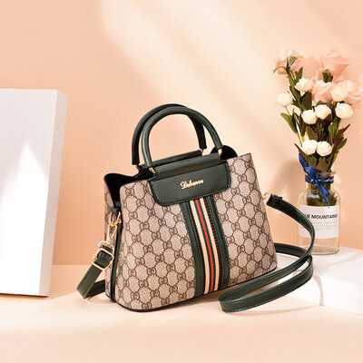 Popular bag ladies three-tier collision color bucket bag single shoulder handbag fashion simple strap bag
Popular bag ladies three-tier collision color bucket bag single shoulder handbag fashion simple strap bag