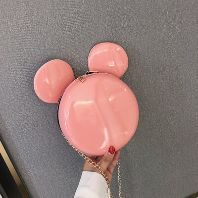 2019 new cartoon casual personality wild chain Messenger bag fashion temperament cute Mickey girl shoulder bag
2019 new cartoon casual personality wild chain Messenger bag fashion temperament cute Mickey girl shoulder bag
