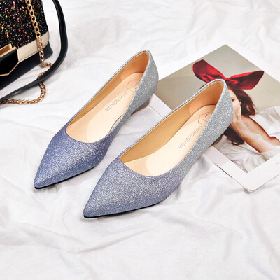 The new Korean version of 2019 spring fashion Joker gradient four seasons pointed low heel womens shoes tide golden wedding shoes
The new Korean version of 2019 spring fashion Joker gradient four seasons pointed low heel womens shoes tide golden wedding shoes