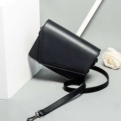 In summer the Korean version of the small girl bag is simple&simple in the fashion of the Korean version of the single should
In summer the Korean version of the small girl bag is simple&simple in the fashion of the Korean version of the single should