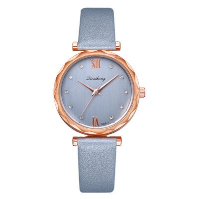 Korean fashion ladies watch popular rhinestones Roman numerals personalized quartz watch
Korean fashion ladies watch popular rhinestones Roman numerals personalized quartz watch