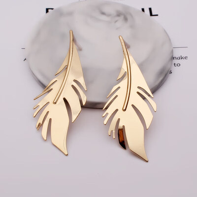 EK812 Hot Sale Big Leaf Pendant Earrings For Women Vintage Metal Gold Color Statement Long Feather Stud Earrings Wedding Jewelry
EK812 Hot Sale Big Leaf Pendant Earrings For Women Vintage Metal Gold Color Statement Long Feather Stud Earrings Wedding Jewelry