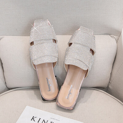 Slipper women 2019 summer new fashion bright diamond thick with Baotou half drag Joker Korean version of pierced ins drag
Slipper women 2019 summer new fashion bright diamond thick with Baotou half drag Joker Korean version of pierced ins drag