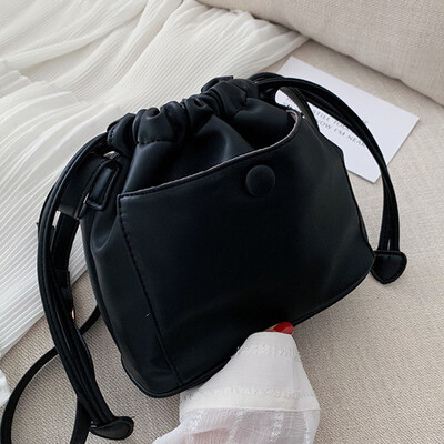 Bucket bag 2019 new Korean version of simple womens bag Fu Gusen small fresh single shoulder slanted leisure bag
Bucket bag 2019 new Korean version of simple womens bag Fu Gusen small fresh single shoulder slanted leisure bag