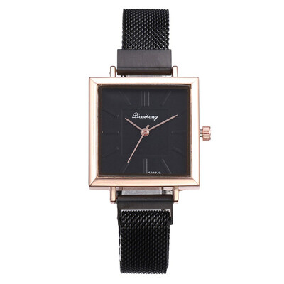 Top Brand Women Bracelet Square Watch Contracted Leather Crystal Wristwatches Women Dress Ladies Quartz Clock Dropshiping
Top Brand Women Bracelet Square Watch Contracted Leather Crystal Wristwatches Women Dress Ladies Quartz Clock Dropshiping