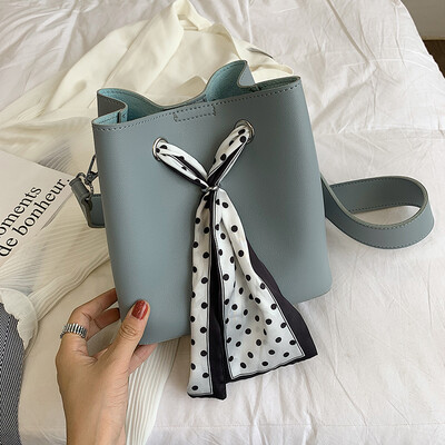 Summer scarf bag broadband simple bag womens new 2019 girls fashion shoulder slung bucket bag
Summer scarf bag broadband simple bag womens new 2019 girls fashion shoulder slung bucket bag