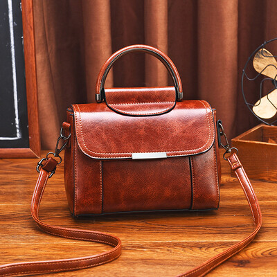 Bag female new summer large-capacity retro handbag fairy Messenger bag Korean version of the wild shoulder bag tide
Bag female new summer large-capacity retro handbag fairy Messenger bag Korean version of the wild shoulder bag tide