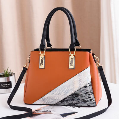 Female bag 2019 summer new bag PU leather European&American fashion handbags Messenger shoulder bag
Female bag 2019 summer new bag PU leather European&American fashion handbags Messenger shoulder bag