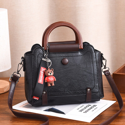 Womens bag 2018 winter new ladies Europe&America big bag shoulder bag handbag cross-border special
Womens bag 2018 winter new ladies Europe&America big bag shoulder bag handbag cross-border special