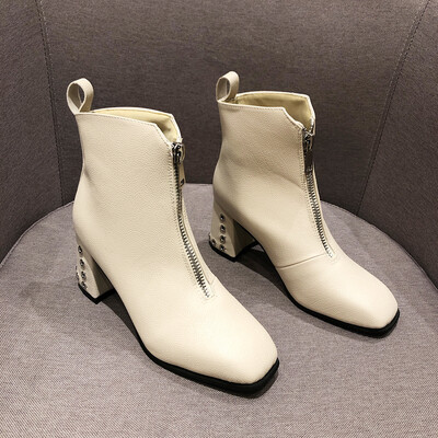 Thick-heeled short boots women fall retro front zipper square high heels short cylinder Martins boots ins
Thick-heeled short boots women fall retro front zipper square high heels short cylinder Martins boots ins