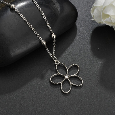 Necklace Earrings Set Simple Women Fashion Jewelry Hollow Flower Fish Gold And Silver Necklace Pendant Alloy Set Wedding Jewelry
Necklace Earrings Set Simple Women Fashion Jewelry Hollow Flower Fish Gold And Silver Necklace Pendant Alloy Set Wedding Jewelry