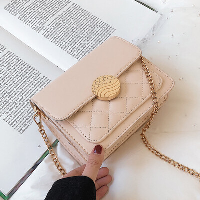 The woman 2019 new Korean version retro fashion is simple on the new small bag tide chain oblique satchel
The woman 2019 new Korean version retro fashion is simple on the new small bag tide chain oblique satchel