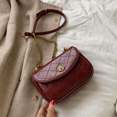 Small bag female 2019 autumn new Korean version of the tide small fresh wild shoulder slung fashion rhombic chain bag
Small bag female 2019 autumn new Korean version of the tide small fresh wild shoulder slung fashion rhombic chain bag