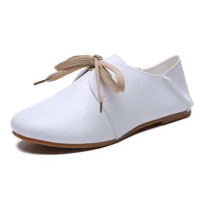 Two women in single shoes spring cute soft-soled slackers a pedal bean shoes women flat Joker slippers
Two women in single shoes spring cute soft-soled slackers a pedal bean shoes women flat Joker slippers
