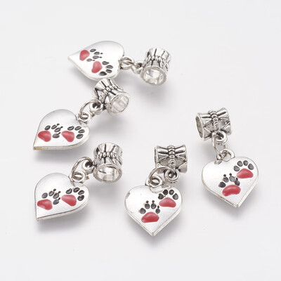 Alloy European Dangle Beads Large Hole Pendant Heart with Claw Print Antique Silver 29mm Hole 5mm Pendant 17x135x2mm
Alloy European Dangle Beads Large Hole Pendant Heart with Claw Print Antique Silver 29mm Hole 5mm Pendant 17x135x2mm