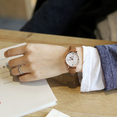Ins Korean version of minimalist watches female little fresh literary girls high school students Mori retro trend Harajuku style
Ins Korean version of minimalist watches female little fresh literary girls high school students Mori retro trend Harajuku style