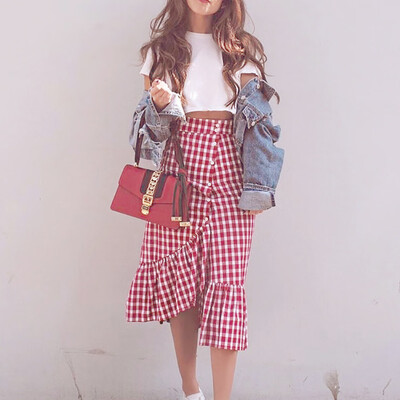 Roseonmyhand Women Plaid Casual Ruffled Female Button Party Slit High Waist Mid-Calf Skirt
Roseonmyhand Women Plaid Casual Ruffled Female Button Party Slit High Waist Mid-Calf Skirt