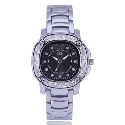 Factory direct wish explosion model luxury full diamond square head steel belt ladies watch Japanese movement quartz watch 
Factory direct wish explosion model luxury full diamond square head steel belt ladies watch Japanese movement quartz watch