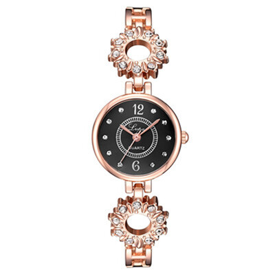 New Fashion Watches Women Creative Hollow Bracelet Ladies Casual Dress Quartz Wristwatch With Rhinestone Clock Reloj Mujer
New Fashion Watches Women Creative Hollow Bracelet Ladies Casual Dress Quartz Wristwatch With Rhinestone Clock Reloj Mujer