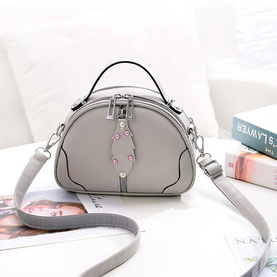 Bag 2019 summer new Korean fashion handbags PU leather simple versatile shoulder bag ladies Messenger bag small bag
Bag 2019 summer new Korean fashion handbags PU leather simple versatile shoulder bag ladies Messenger bag small bag
