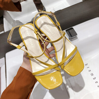 Temperament High-heeled Sandals Women Summer Simple Fashion Strip One Word Buckle Roman Shoes Chic
Temperament High-heeled Sandals Women Summer Simple Fashion Strip One Word Buckle Roman Shoes Chic