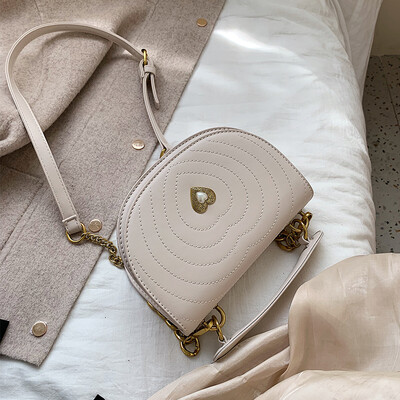 Bag female bag 2019 new trend oblique chain ins super fire girl heart-shaped sewing thread shoulder bag
Bag female bag 2019 new trend oblique chain ins super fire girl heart-shaped sewing thread shoulder bag