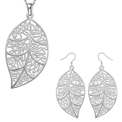 Hollow Out Leaf Alloy Dangling Pendants Necklace Earrings Sets Women Wedding Party Decor Jewelry
Hollow Out Leaf Alloy Dangling Pendants Necklace Earrings Sets Women Wedding Party Decor Jewelry