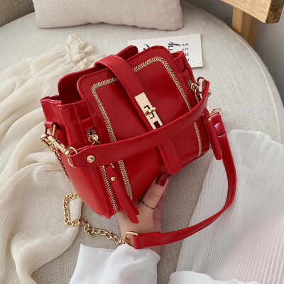 Tailored Womens Fashion Flip Pure-Colour Chains Cover Retro Shoulder Bag Purse Flap Bag
Tailored Womens Fashion Flip Pure-Colour Chains Cover Retro Shoulder Bag Purse Flap Bag