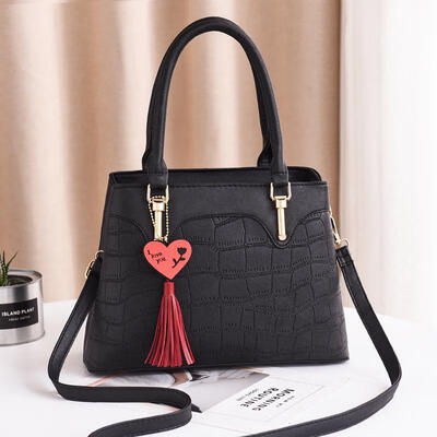 Female bag 2019 new bag female European&American big bag fashion handbag PU leather Messenger shoulder bag
Female bag 2019 new bag female European&American big bag fashion handbag PU leather Messenger shoulder bag