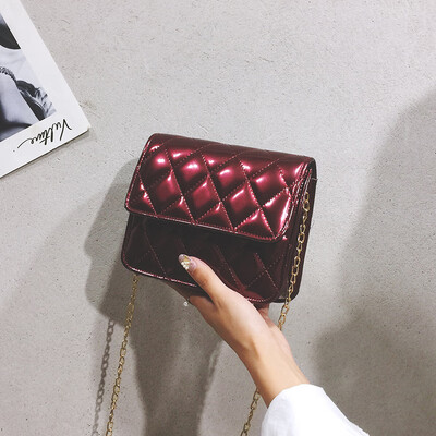 Chic wild embroidery line girl small square bag temperament small incense wind Messenger bag 2019 new rhombic chain shoulder bag
Chic wild embroidery line girl small square bag temperament small incense wind Messenger bag 2019 new rhombic chain shoulder bag