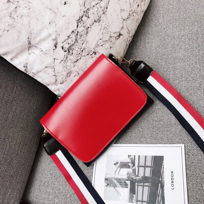 New Girls Casual Ribbon Shoulder Women Crossbody Bag Trend Solid Color Three-Layer Pocket Single Piece Packet
New Girls Casual Ribbon Shoulder Women Crossbody Bag Trend Solid Color Three-Layer Pocket Single Piece Packet