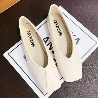 Flat sole shoes square head shallow mouth night shoes fairy grandma shoes women 2018 Korean version of Joker in summer
Flat sole shoes square head shallow mouth night shoes fairy grandma shoes women 2018 Korean version of Joker in summer