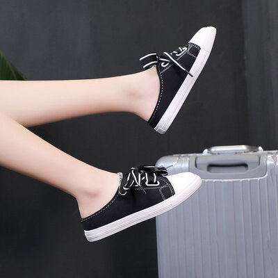 Slippers in summer fashion wear thick-soled lazy heelless canvas shoes wrapped-up half-slippers small white shoes
Slippers in summer fashion wear thick-soled lazy heelless canvas shoes wrapped-up half-slippers small white shoes