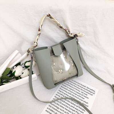 Jelly transparent bag female summer scarves portable bag 2019 new mother bucket shoulder bag Messenger bag
Jelly transparent bag female summer scarves portable bag 2019 new mother bucket shoulder bag Messenger bag