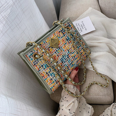 Summer ins super fire bag female 2019 new Korean version of the fashion woven wild chain shoulder diagonal Messenger bag
Summer ins super fire bag female 2019 new Korean version of the fashion woven wild chain shoulder diagonal Messenger bag