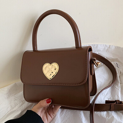 Foreign style small bag women 2019 new wave Korean Joker Messenger bag simple fashion portable small bag
Foreign style small bag women 2019 new wave Korean Joker Messenger bag simple fashion portable small bag