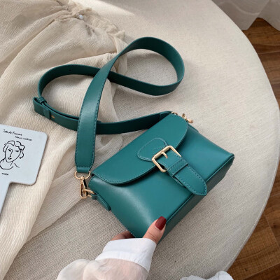 Girls small bag new Korean casual wild small square bag retro shoulder Messenger bag tide
Girls small bag new Korean casual wild small square bag retro shoulder Messenger bag tide