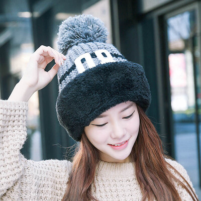 Korean version knitted warm wool hat tide girl autumn&winter sweet cute hundred plus velvet neck plus thick ear protection
Korean version knitted warm wool hat tide girl autumn&winter sweet cute hundred plus velvet neck plus thick ear protection