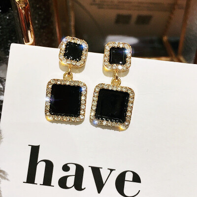 Handwork Statement Earrings 2019 Black Geometric Earrings For Women Crystal Luxury Wedding Rhinestone Earring Gold Color Jewelry
Handwork Statement Earrings 2019 Black Geometric Earrings For Women Crystal Luxury Wedding Rhinestone Earring Gold Color Jewelry