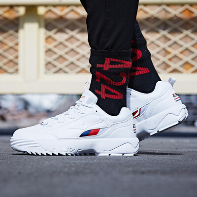 Hongxing Erke mens shoes breathable shoes fashion running shoes shock absorption trend sports&leisure shoes old shoes men 51181312228 white 42
Hongxing Erke mens shoes breathable shoes fashion running shoes shock absorption trend sports&leisure shoes old shoes men 51181312228 white 42