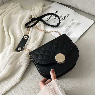 Small bag female 2019 on the new high-end fashion port wind retro saddle bag shoulder Messenger bag rhombic chain bag
Small bag female 2019 on the new high-end fashion port wind retro saddle bag shoulder Messenger bag rhombic chain bag