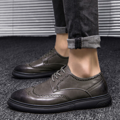 Summer shoes mens casual mens youth Korean version of the British mens shoes trend dress business Brock pointed shoes
Summer shoes mens casual mens youth Korean version of the British mens shoes trend dress business Brock pointed shoes