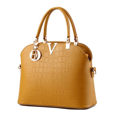 2017 Women Famous brand designer Luxury leather handbags women messenger bag crocodile pattern Shoulder bag Crossbody bags
2017 Women Famous brand designer Luxury leather handbags women messenger bag crocodile pattern Shoulder bag Crossbody bags