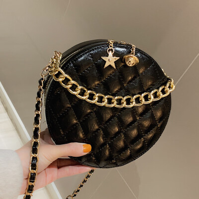 2019 new super hot small Xiang Feng rhomboid chain hand-held small round bag fashion single shoulder girl oblique satchel bag
2019 new super hot small Xiang Feng rhomboid chain hand-held small round bag fashion single shoulder girl oblique satchel bag
