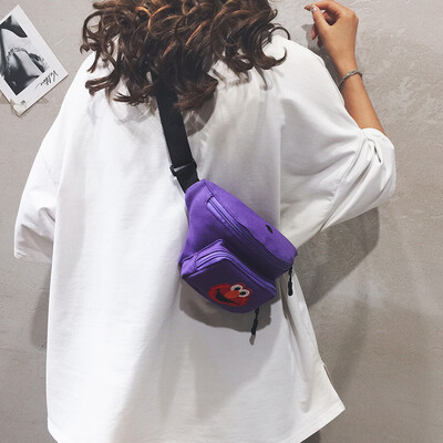 Ins super fire pocket female 2019 new sports wild Harajuku student canvas small diagonal bag net red chest bag
Ins super fire pocket female 2019 new sports wild Harajuku student canvas small diagonal bag net red chest bag